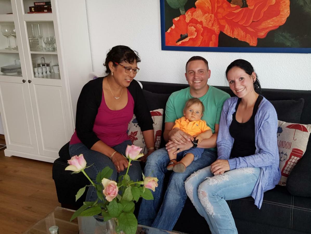 Ferienwohnung Koralle - Am Wasser Bremerhaven Bagian luar foto