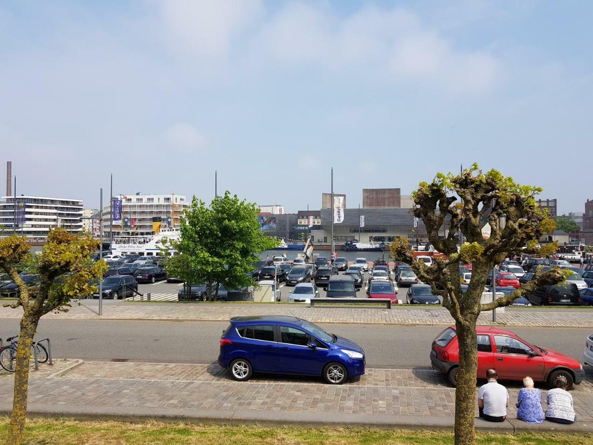 Ferienwohnung Koralle - Am Wasser Bremerhaven Bagian luar foto
