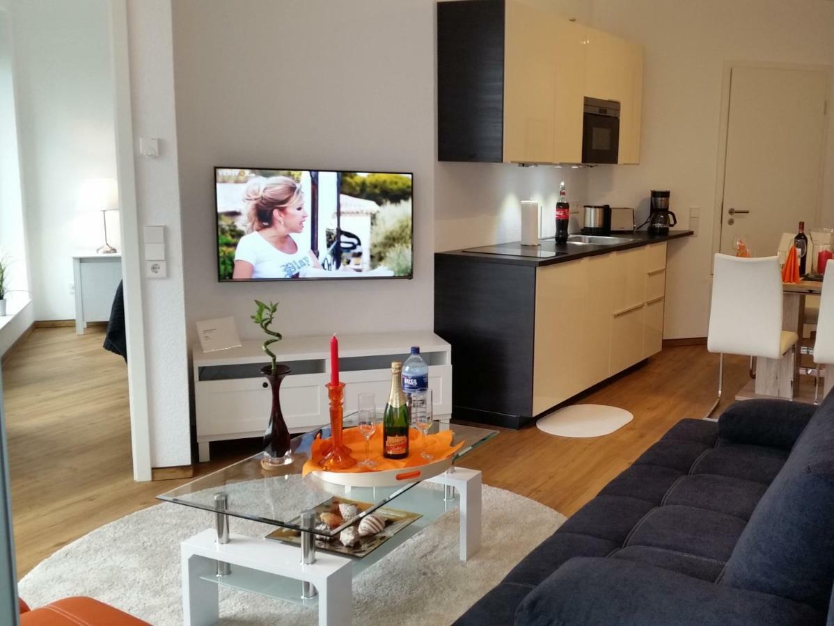 Ferienwohnung Koralle - Am Wasser Bremerhaven Bagian luar foto