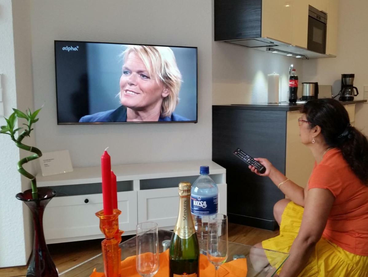 Ferienwohnung Koralle - Am Wasser Bremerhaven Bagian luar foto